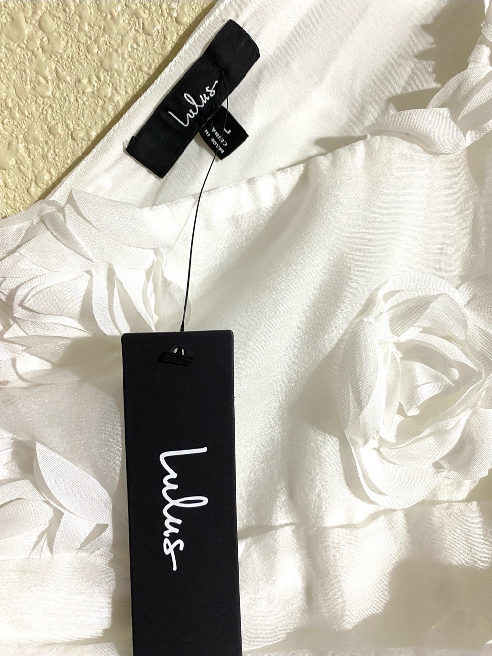 Lulus Exceptional Entrance White Sleeveless Tiered Rosette Midi Dress Size L NWT - Picture 9 of 16